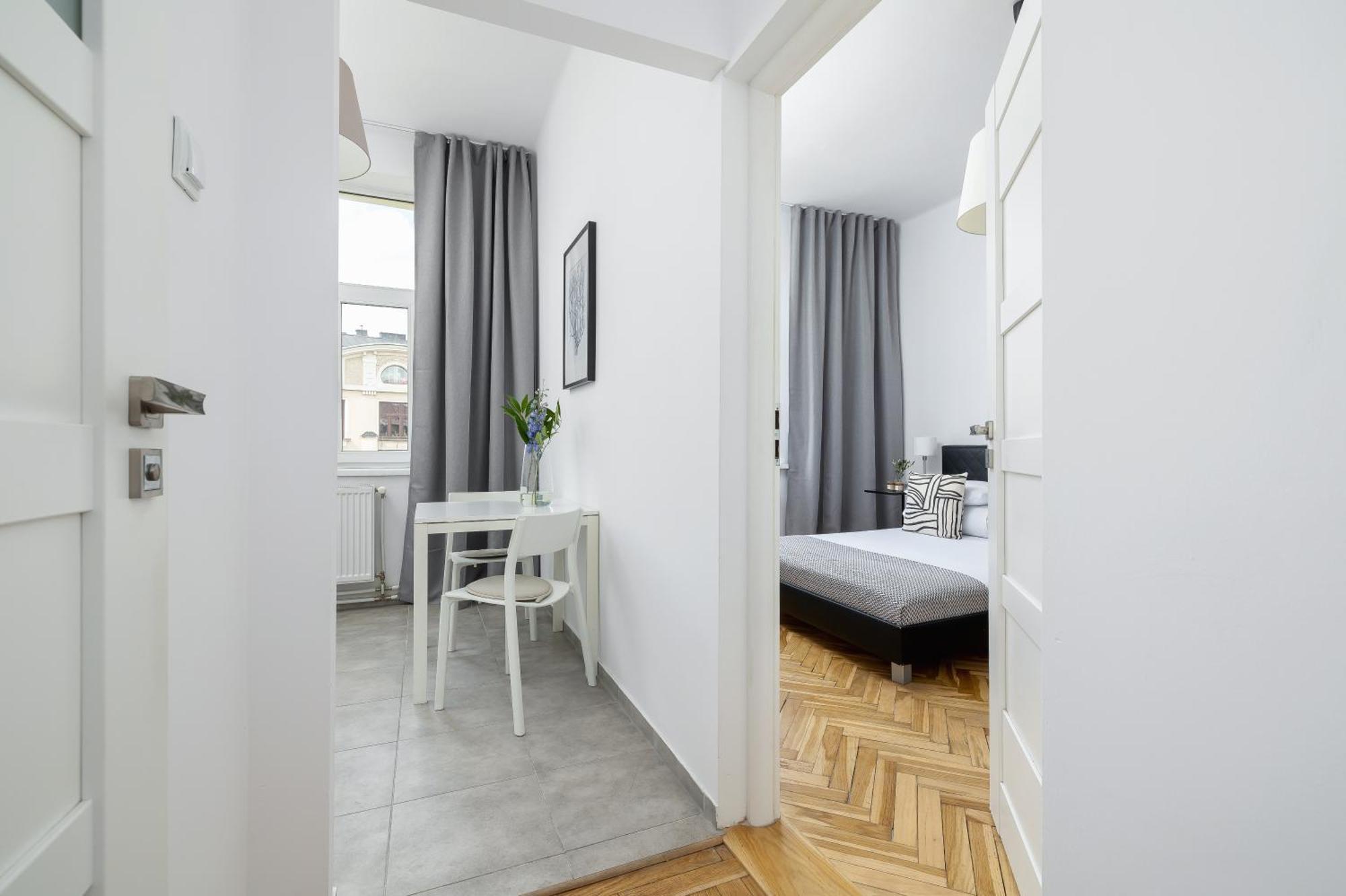 1-Bedroom Apartment - Dluga 65 Street Krakow Bagian luar foto