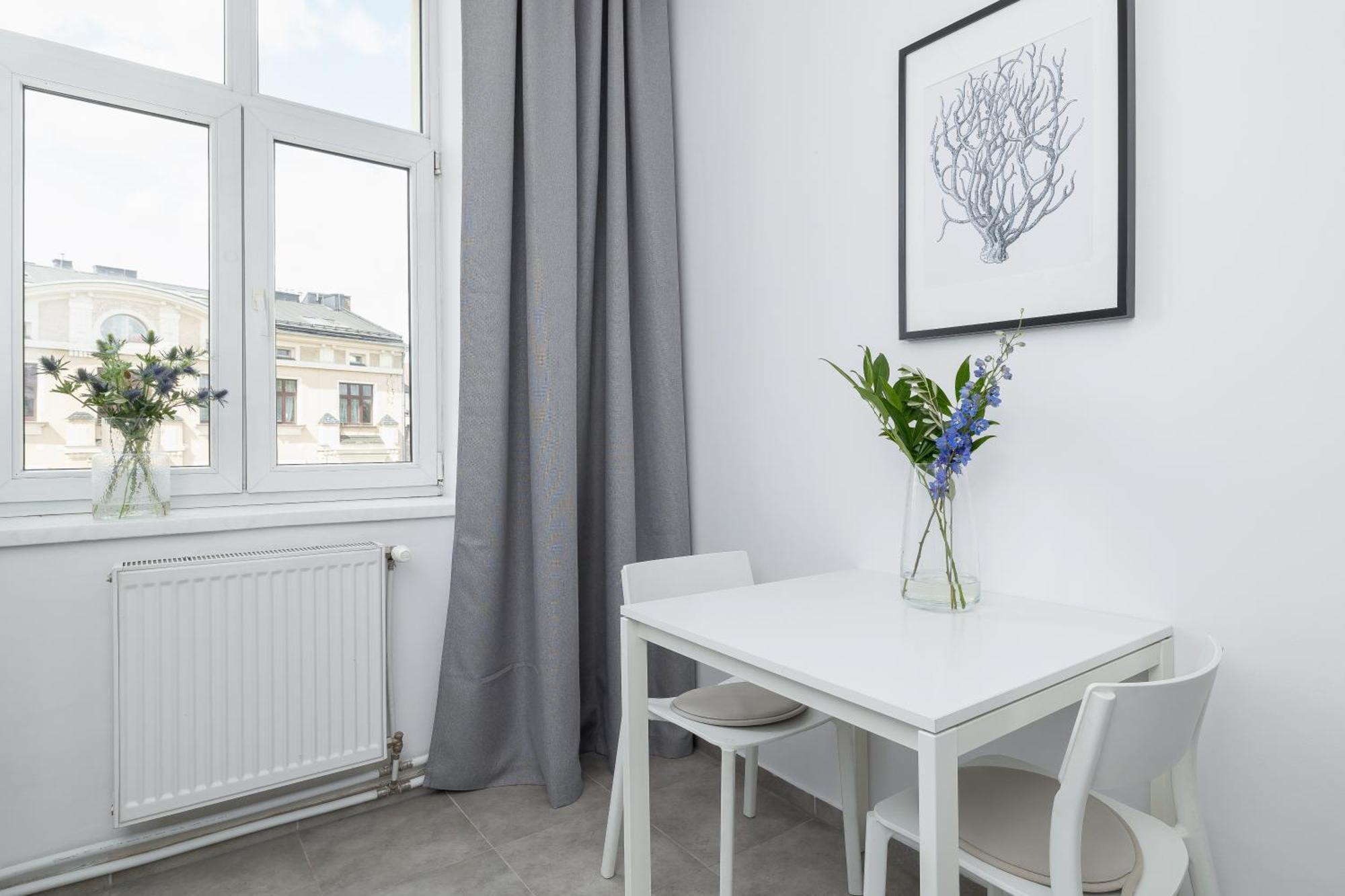 1-Bedroom Apartment - Dluga 65 Street Krakow Bagian luar foto
